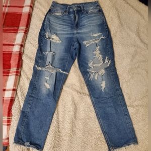 American eagle ripped mom jeans